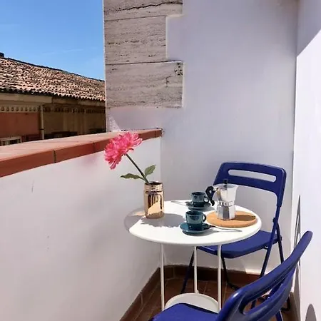 Mansarda La Graziosa Lägenhet *